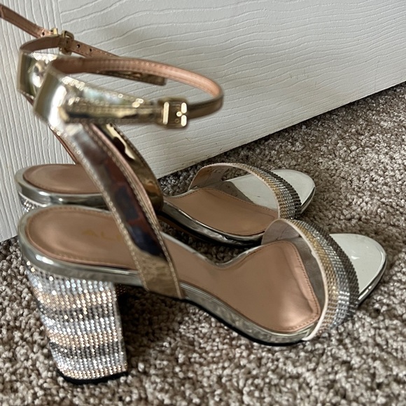 Aldo sparkley heels - Picture 5 of 10